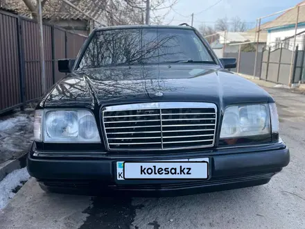 Mercedes-Benz E 200 1989 года за 2 000 000 тг. в Талдыкорган – фото 17