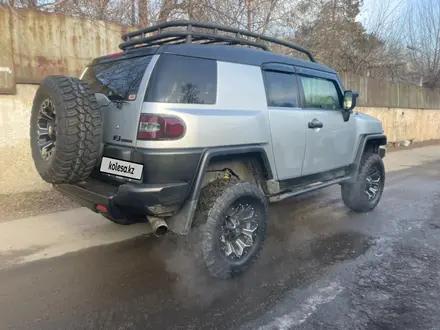 Toyota FJ Cruiser 2007 года за 12 000 000 тг. в Алматы – фото 2