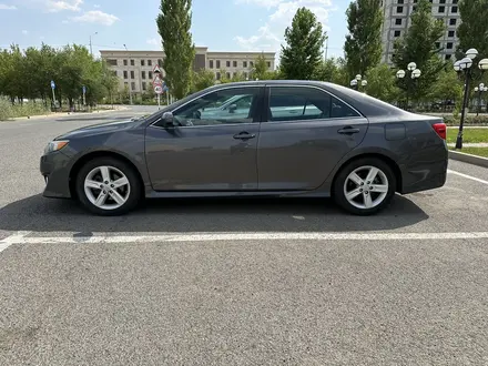 Toyota Camry 2014 года за 6 700 000 тг. в Атырау – фото 18