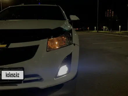 Chevrolet Cruze 2015 года за 3 600 000 тг. в Астана – фото 50