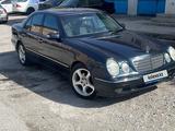 Mercedes-Benz E 200 2000 года за 4 000 000 тг. в Туркестан – фото 2