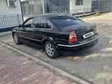 Volkswagen Passat 2001 годаүшін1 900 000 тг. в Атырау – фото 2