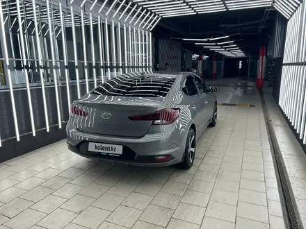 Hyundai Elantra 2020 года за 8 500 000 тг. в Астана – фото 2