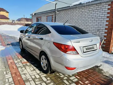 Hyundai Accent 2014 года за 5 000 000 тг. в Актобе – фото 3