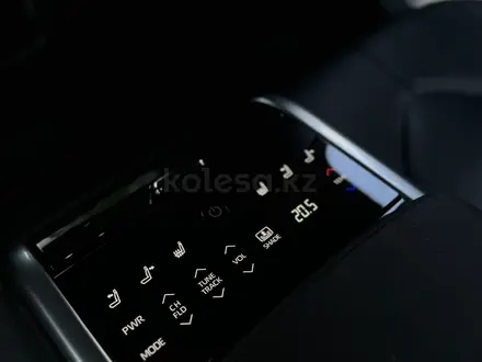 Toyota Camry 2021 года за 17 200 000 тг. в Шымкент – фото 15