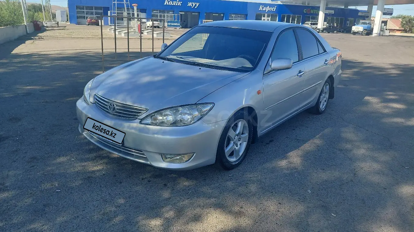 Toyota Camry, 2004