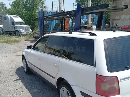 Volkswagen Passat 2002 года за 2 200 000 тг. в Алматы – фото 4