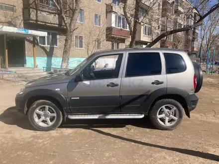 Chevrolet Niva 2013 года за 3 600 000 тг. в Семей – фото 4