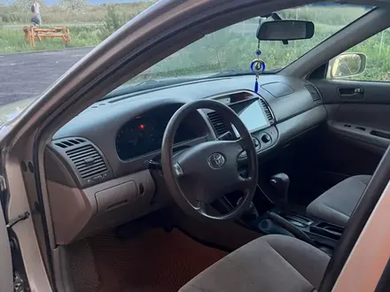 Toyota Camry 2003 года за 3 650 000 тг. в Астана – фото 19