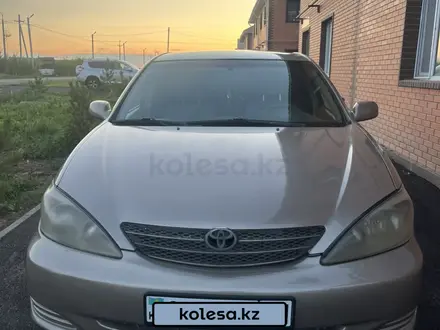 Toyota Camry 2003 года за 3 650 000 тг. в Астана – фото 2