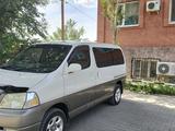 Toyota Granvia 2000 года за 8 000 000 тг. в Актобе – фото 2