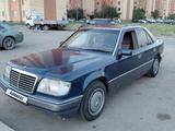 Mercedes-Benz E 220 1992 года за 1 350 000 тг. в Астана – фото 5