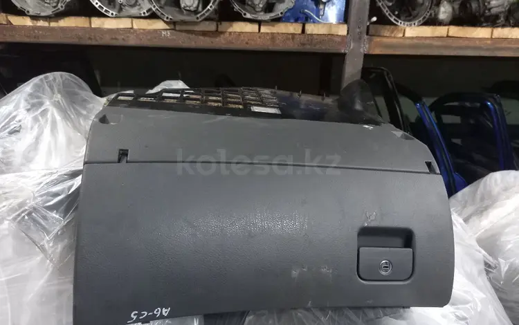 Бардачок ауди а6 с5 за 10 000 тг. в Караганда