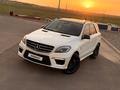 Mercedes-Benz ML 63 AMG 2013 года за 22 000 000 тг. в Алматы – фото 15
