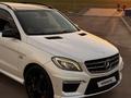 Mercedes-Benz ML 63 AMG 2013 года за 22 000 000 тг. в Алматы – фото 28