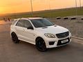 Mercedes-Benz ML 63 AMG 2013 года за 22 000 000 тг. в Алматы – фото 33