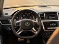 Mercedes-Benz ML 63 AMG 2013 года за 22 000 000 тг. в Алматы – фото 43