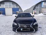 Lexus ES 250 2019 года за 19 000 000 тг. в Астана – фото 2