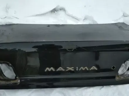 Крышка багажника на Nissan Maxima Американец. за 7 000 тг. в Астана – фото 2