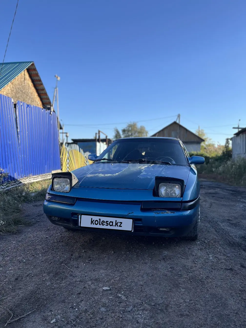 Mazda 323, 1992