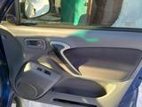 Toyota RAV4 2002 года за 4 800 000 тг. в Риддер – фото 3