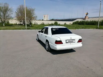 Mercedes-Benz E 200 1991 года за 1 350 000 тг. в Костанай – фото 7