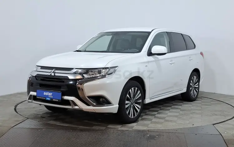 Mitsubishi Outlander 2022 года за 9 900 000 тг. в Астана