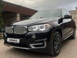 BMW X5 2015 года за 19 000 000 тг. в Алматы – фото 2