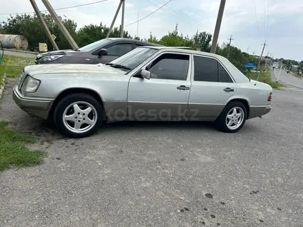 Mercedes-Benz E 280 1992 года за 1 700 000 тг. в Кентау – фото 2