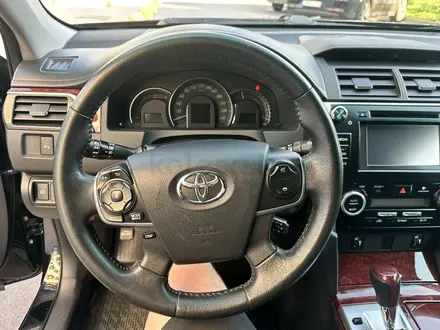 Toyota Camry 2014 года за 10 000 000 тг. в Алматы – фото 8