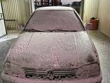 Volkswagen Golf 1995 года за 500 000 тг. в Актобе – фото 3