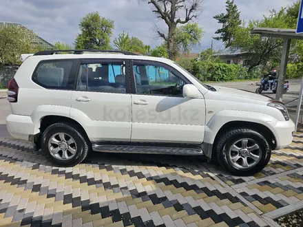 Toyota Land Cruiser Prado 2007 года за 16 700 000 тг. в Алматы – фото 24