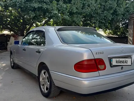 Mercedes-Benz E 280 1997 года за 2 300 000 тг. в Шымкент