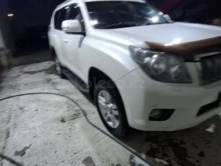 Toyota Land Cruiser Prado 2010 года за 18 000 000 тг. в Астана – фото 2