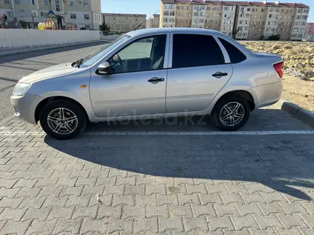 ВАЗ (Lada) Granta 2190 2014 года за 3 000 000 тг. в Актау – фото 4