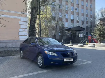 Toyota Camry 2007 года за 5 400 000 тг. в Семей