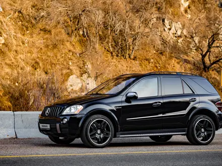 Mercedes-Benz ML 63 AMG 2007 года за 10 000 000 тг. в Алматы – фото 15