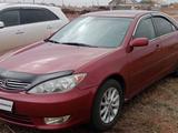 Toyota Camry 2005 года за 6 500 000 тг. в Актобе – фото 3