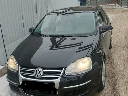 Volkswagen Jetta 2007 года за 3 200 000 тг. в Астана – фото 2