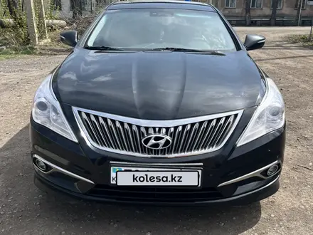 Hyundai Grandeur 2015 года за 8 000 000 тг. в Караганда – фото 2