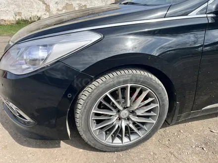 Hyundai Grandeur 2015 года за 8 000 000 тг. в Караганда – фото 10