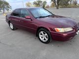 Toyota Camry 1999 годаүшін2 500 000 тг. в Алматы