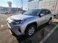 Toyota RAV4 2020 года за 16 400 000 тг. в Шымкент – фото 2