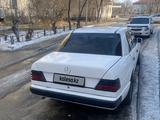 Mercedes-Benz E 230 1988 годаfor700 000 тг. в Талдыкорган