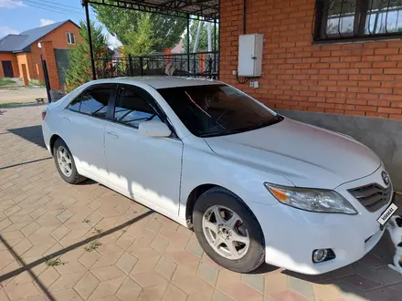 Toyota Camry 2011 года за 7 000 000 тг. в Актобе – фото 10