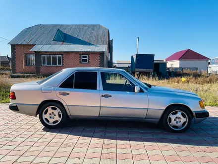 Mercedes-Benz E 230 1992 года за 1 200 000 тг. в Астана – фото 3