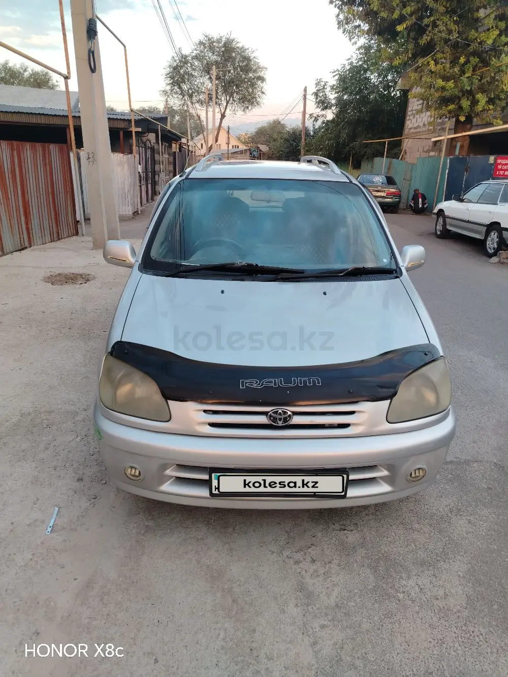 Toyota Raum, 1997