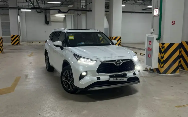 Toyota Highlander Luxe 2026 года за 25 800 000 тг. в Астана