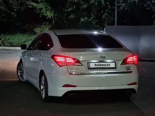 Hyundai i40, 2013