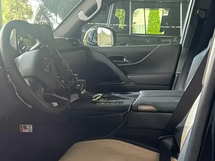 Lexus LX 600 2025 года за 89 500 000 тг. в Алматы – фото 14